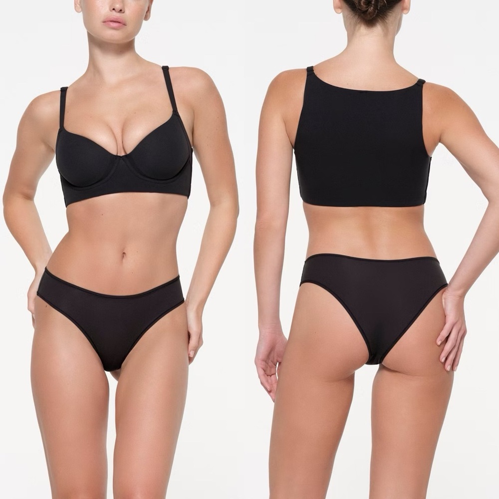 NWT Skims Fits Everybody Back Smoothing Full Coverage Bra